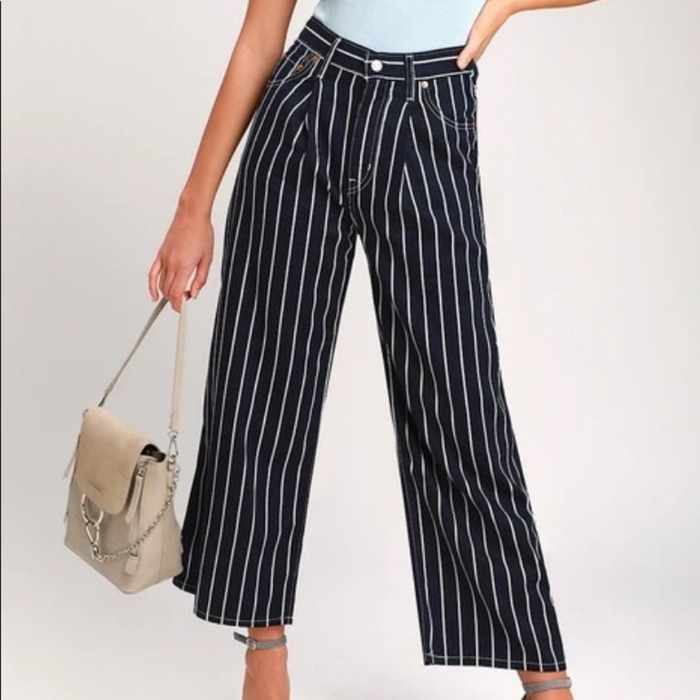 Levi’s Ribcage Pleaded Striped Pants